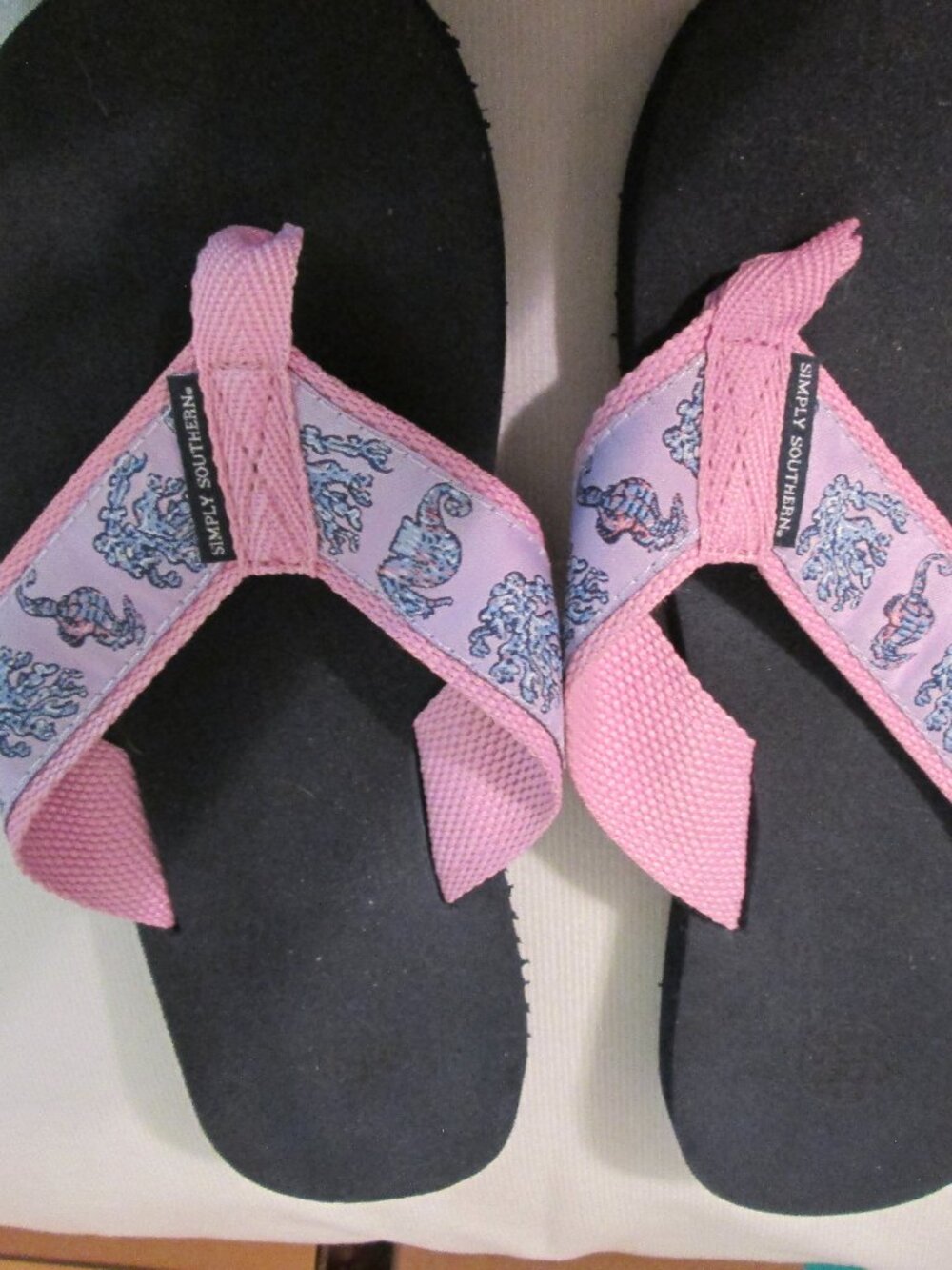Simply Southern Pink/Navy Women's Flip Flops Size S (6-6.5)